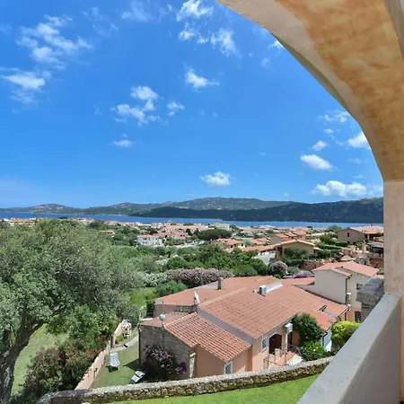 Aparthotel La Costa View
