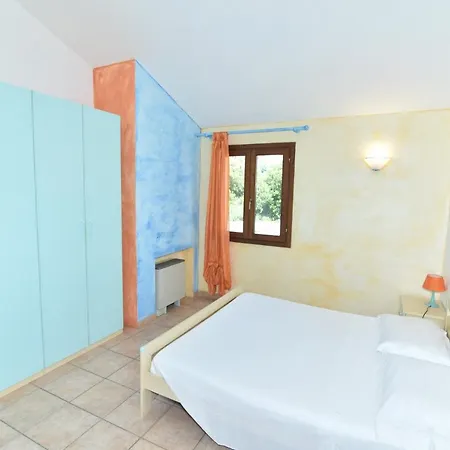 Aparthotel La Costa View 3*