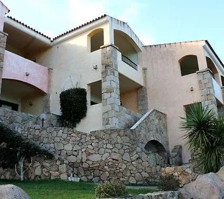 La Costa View 아파트호텔 아르자케나